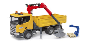 Bruder Scania Super 560R construction site truck with crane and 2 pallets