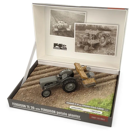 Ferguson TE 20 with Ferguson Potato Planter Model Tractor 1:32 Scale Die‑Cast by Universal Hobbies