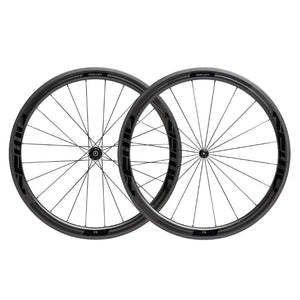FFWD F4 R Carbon wheels