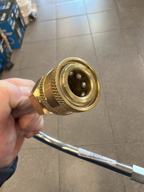 High-Pressure Gutter Cleaning Lance with Quick Release Nozzle System, M22 Male Inlet, 1/4" NPT Female Outlet