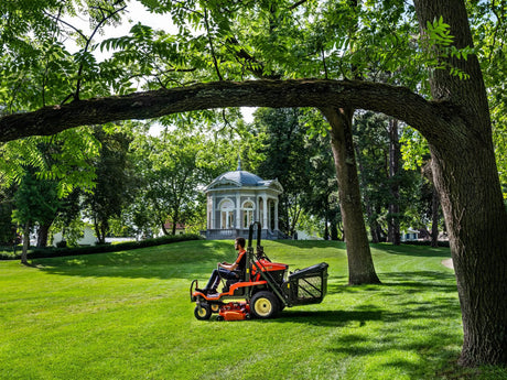 Kubota GZD21 HD Zero Turn Lawnmower