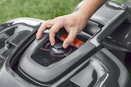 Husqvarna Automower 430X Nera Includes EPOS Plugin Kit (Cloud Satellite)