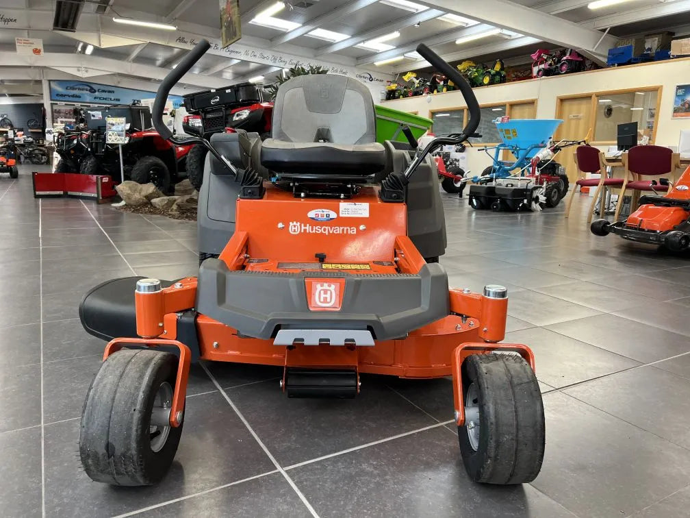 Husqvarna Z242F Zero Turn Lawnmower