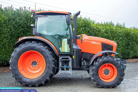 Kubota M6-122