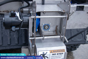 SnowEx Helixx 12145 Stainless Steel UTV/RTV Salt Spreader