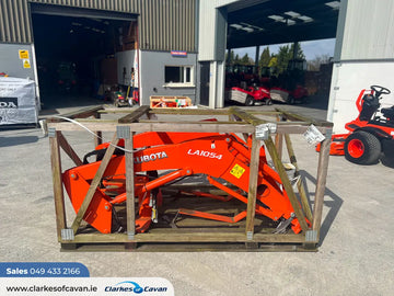 Kubota LA1054 Front Loader