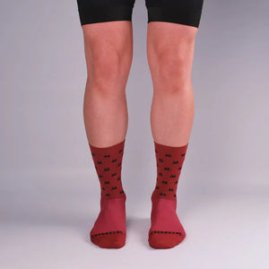 NMDK KOM HUNT Socks - Raspberry Beret | High-Performance PROLEN Yarn Cycling Socks