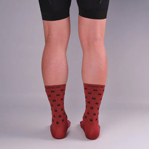 NMDK KOM HUNT Socks - Raspberry Beret | High-Performance PROLEN Yarn Cycling Socks