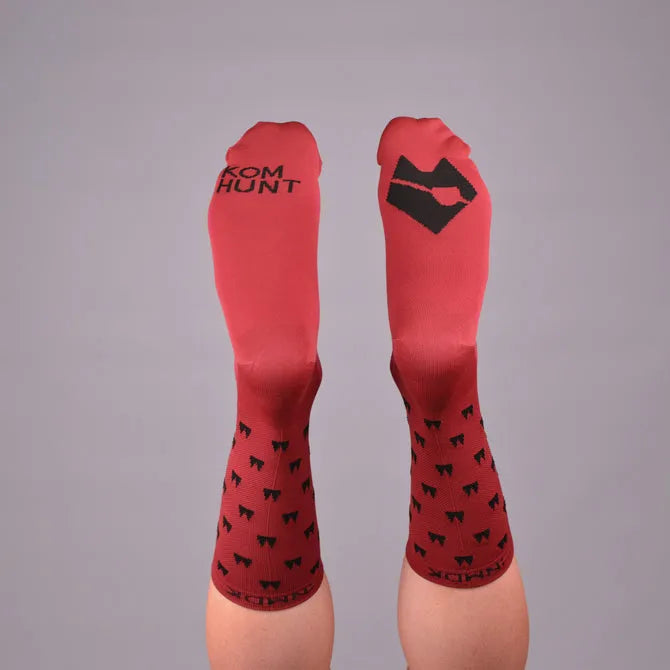 NMDK KOM HUNT Socks - Raspberry Beret | High-Performance PROLEN Yarn Cycling Socks