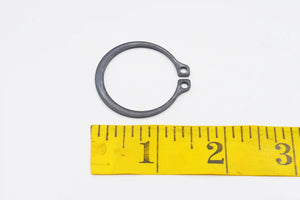 Kubota 04612-00320 External Circlip – Genuine Retaining Ring for Hydraulic & Lift Systems