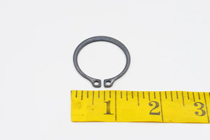 Kubota 04612-00320 External Circlip – Genuine Retaining Ring for Hydraulic & Lift Systems