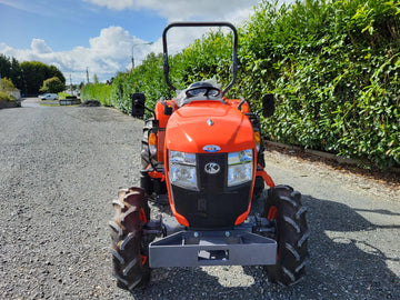 Kubota L2-452 Rops