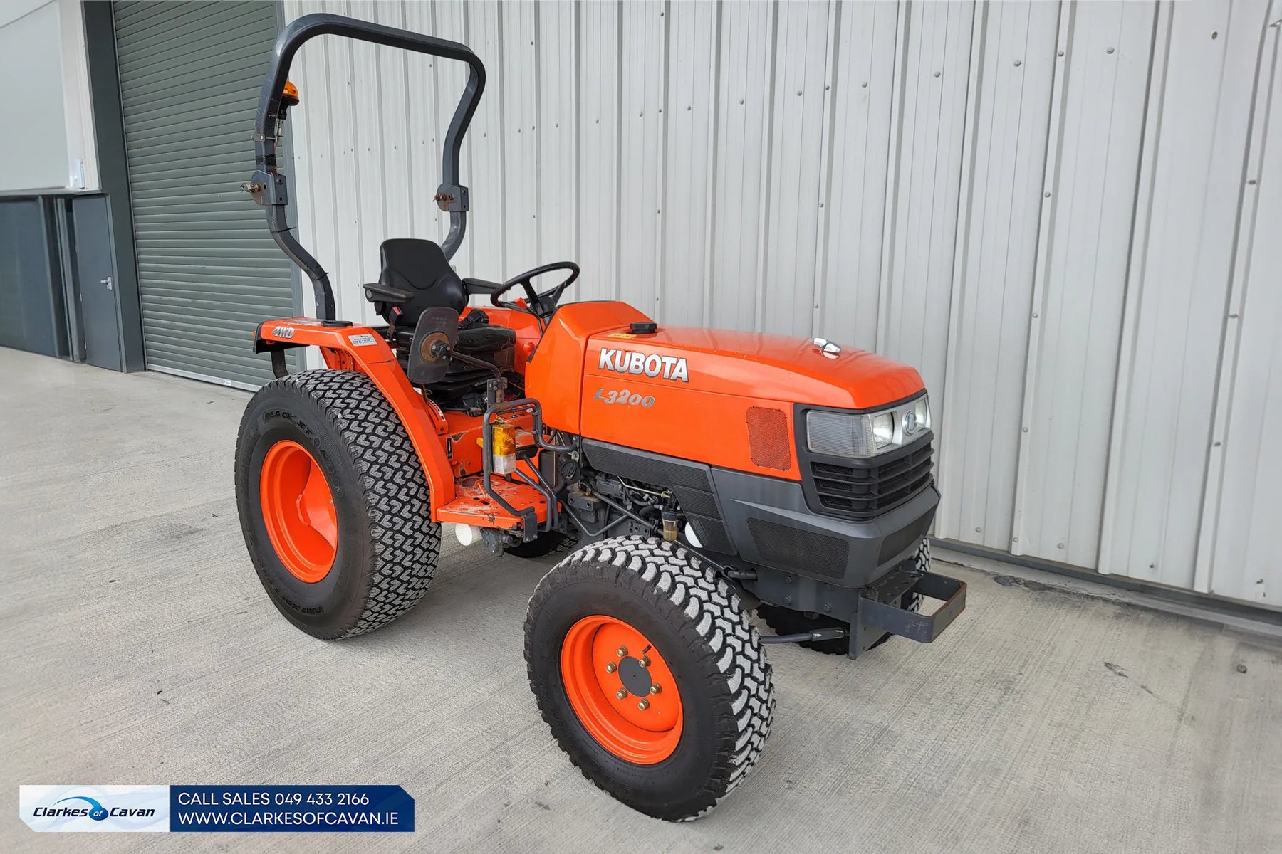 Kubota L3200