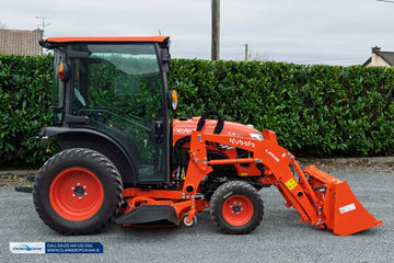 Kubota LX-351 Cab and Loader
