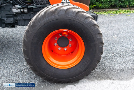 Kubota M4063 