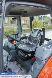Kubota M4073