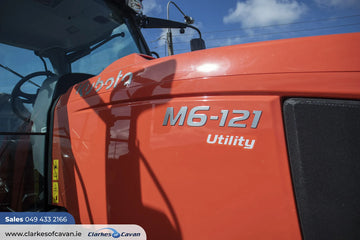 Kubota M6-121U