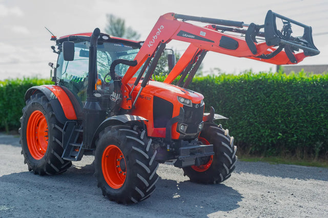Kubota M6-132 with LK2400H Front Loader