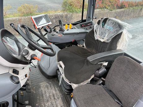 Kubota M7-153 Premium