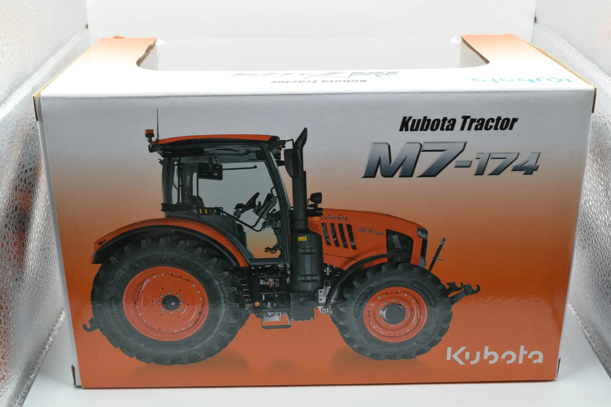 Kubota M7‑174 Model Tractor 1:32 Scale Die‑Cast with Weights by Universal Hobbies