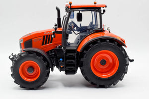 Kubota M7‑174 Model Tractor 1:32 Scale Die‑Cast with Weights by Universal Hobbies