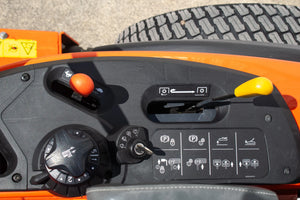 Used Kubota ZD1211 Zero Turn Lawnmower