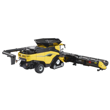 Britains New Holland CR11 Combine - 1:32 Scale