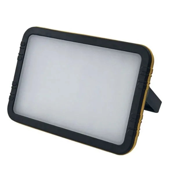 LUMILIFE 10W LED RECHARGEABLE WORKLIGHT IP54 700 LUMENS - S30470