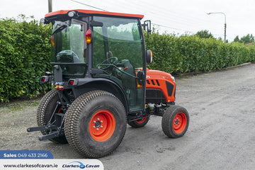 Kubota LX-401 Cab