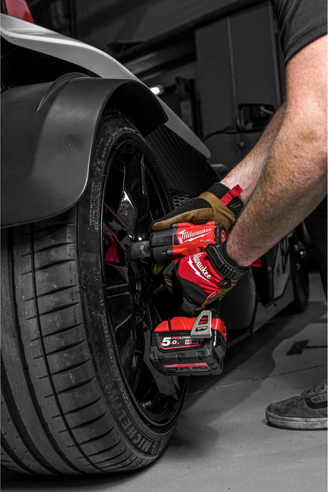 Milwaukee M18 FUEL ½″ Impact Wrench Kit - 881 Nm Torque, 2x 5.0Ah Batteries, Case & Charger