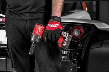 Milwaukee M18 FUEL ½″ Impact Wrench Kit - 881 Nm Torque, 2x 5.0Ah Batteries, Case & Charger