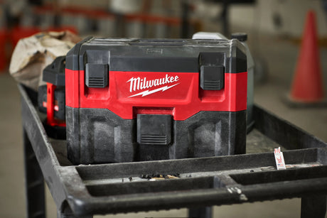 Milwaukee M18 Wet & Dry Vacuum