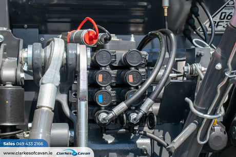 Kubota M6-132