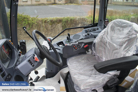 Kubota M6-141U
