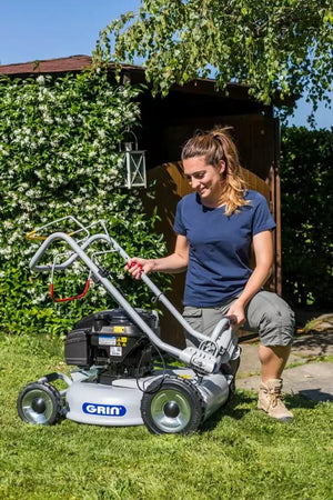 GRIN HM53A Mulching Lawnmower