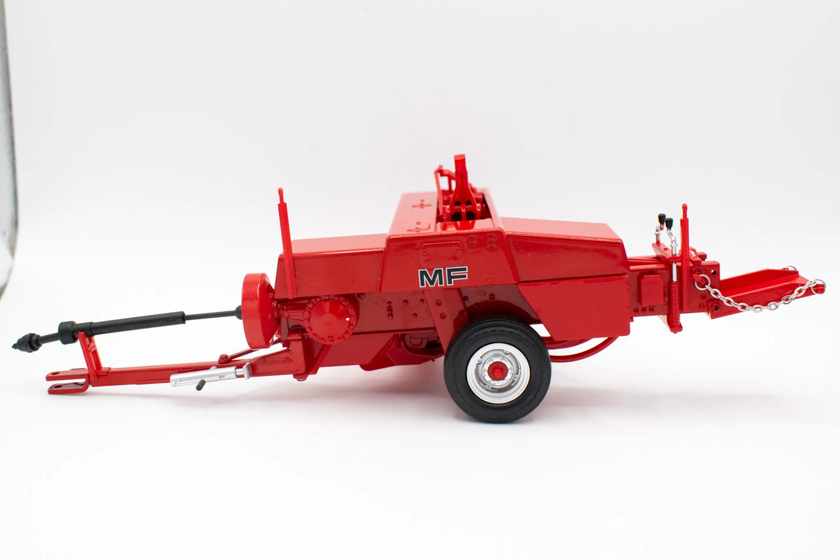 Massey Ferguson MF224 Square Baler Model 1:32 Scale Die-Cast by Universal Hobbies
