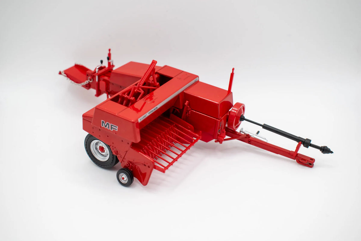 Massey Ferguson MF224 Square Baler Model 1:32 Scale Die-Cast by Universal Hobbies