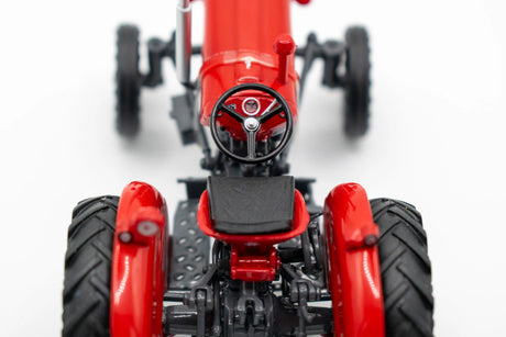 Universal Hobbies Massey Ferguson Red 35X 1:32 Model