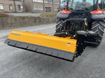 McConnel Magnum Elite Offset 225 Flail Mower