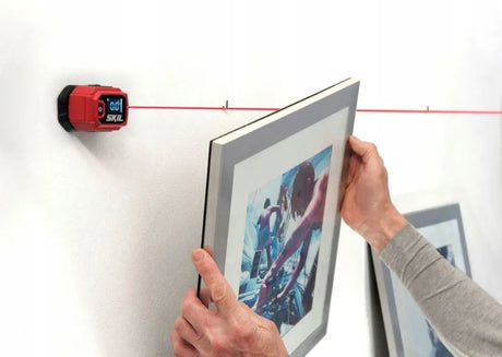 Skil 1900 AA Digital Line Laser Level - Precision Leveling Tool with Magnetic Edge & Protractor Base - 3 Year Warranty