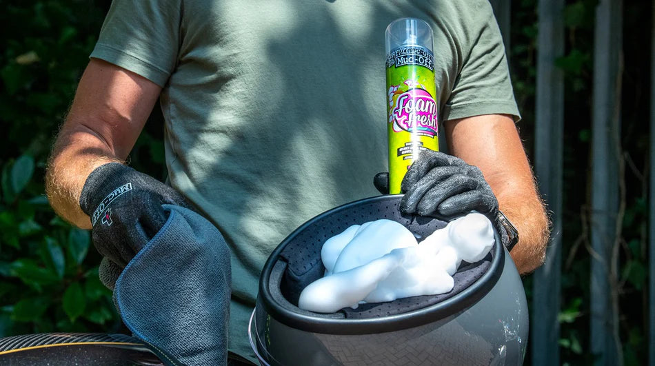 Muc-Off Foam Fresh Soft Material Cleaner 400ml - Instant Foaming Action for Helmets & Gear