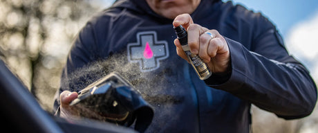 Muc-Off Premium Anti-Fog Treatment 32ml (214-1) - Long-Lasting Clarity for Goggles & Visors
