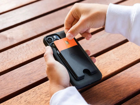 Quad Lock MAG Wallet QLKAWALLET - Secure, Stylish Card Holder for MAG Cases