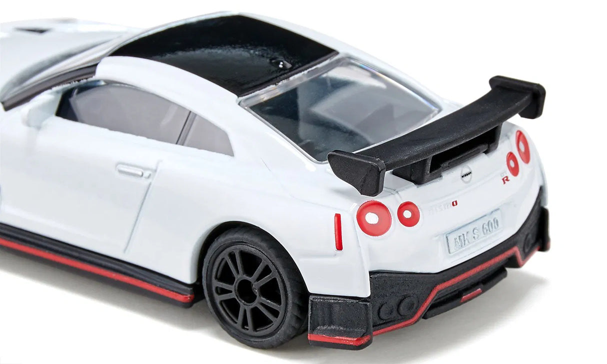 Siku 1:87 Nissan GT-R Nismo - Diecast Supercar with Rear Spoiler and Sport Detailing