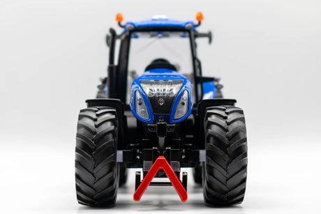 Siku New Holland T8.390