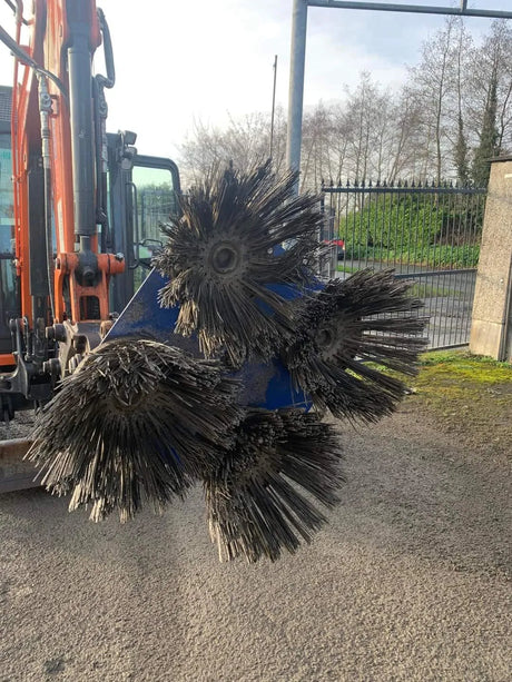 Slanetrac RB80 Mini Digger Block Paving Brush Cleaner Attachment