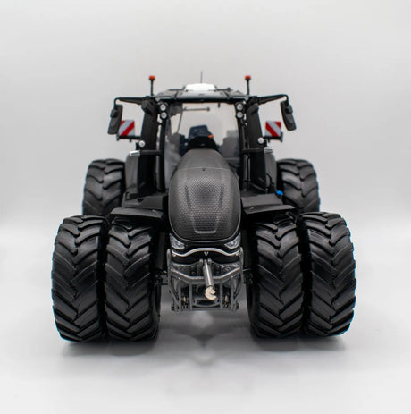 Valtra S416 Unlimited with double wheels matt black Model Tractor 1:32 Scale Die-Cast 4WD by Universal Hobbies