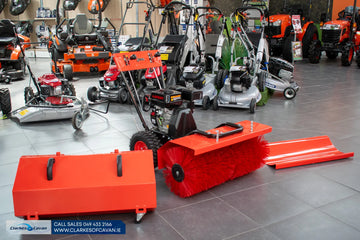 Victor VSW800 800mm Petrol Sweeper