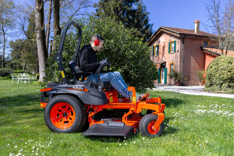 Kubota Z4-541 Zero Turn Lawnmower