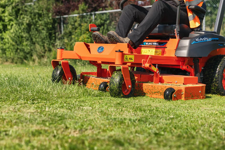Kubota ZE-421 Electric Zero Turn Lawnmower